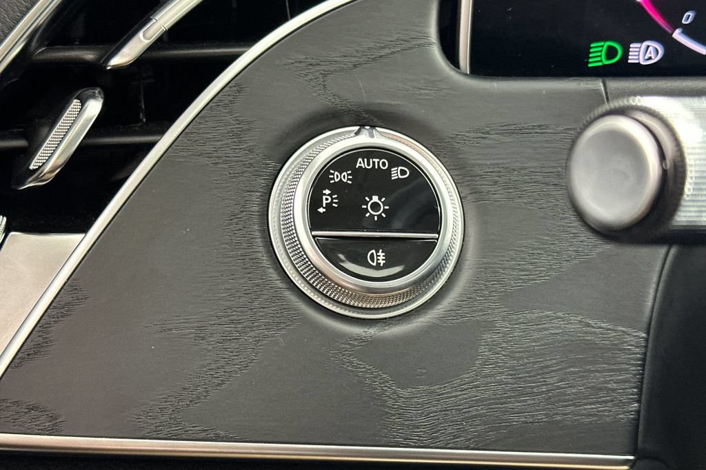 Certified 2024 Mercedes-Benz E 350 4MATIC Sedan image 35