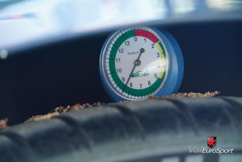 Used 2006 Aston Martin DB9 Volante image 35