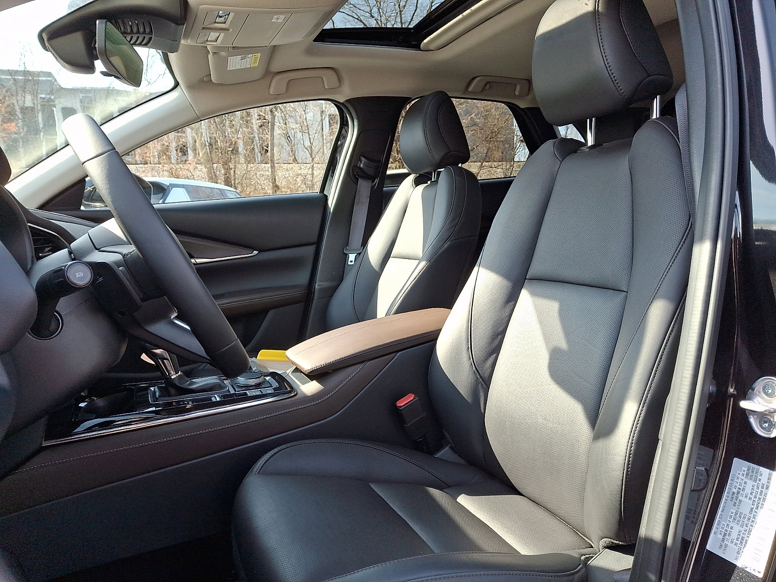 Certified 2025 MAZDA CX-30 AWD 2.5 S w/ Premium Package image 12