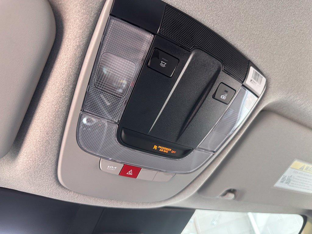 Certified 2024 Kia Niro EX w/ EX Cold Weather Package FWD image 11