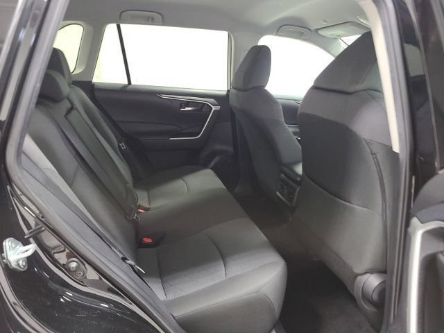 Used 2024 Toyota RAV4 XLE AWD/4WD image 15