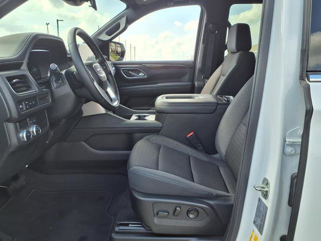 Used 2024 GMC Yukon SLE w/ Gmc Pro Safety Plus Package RWD image 18