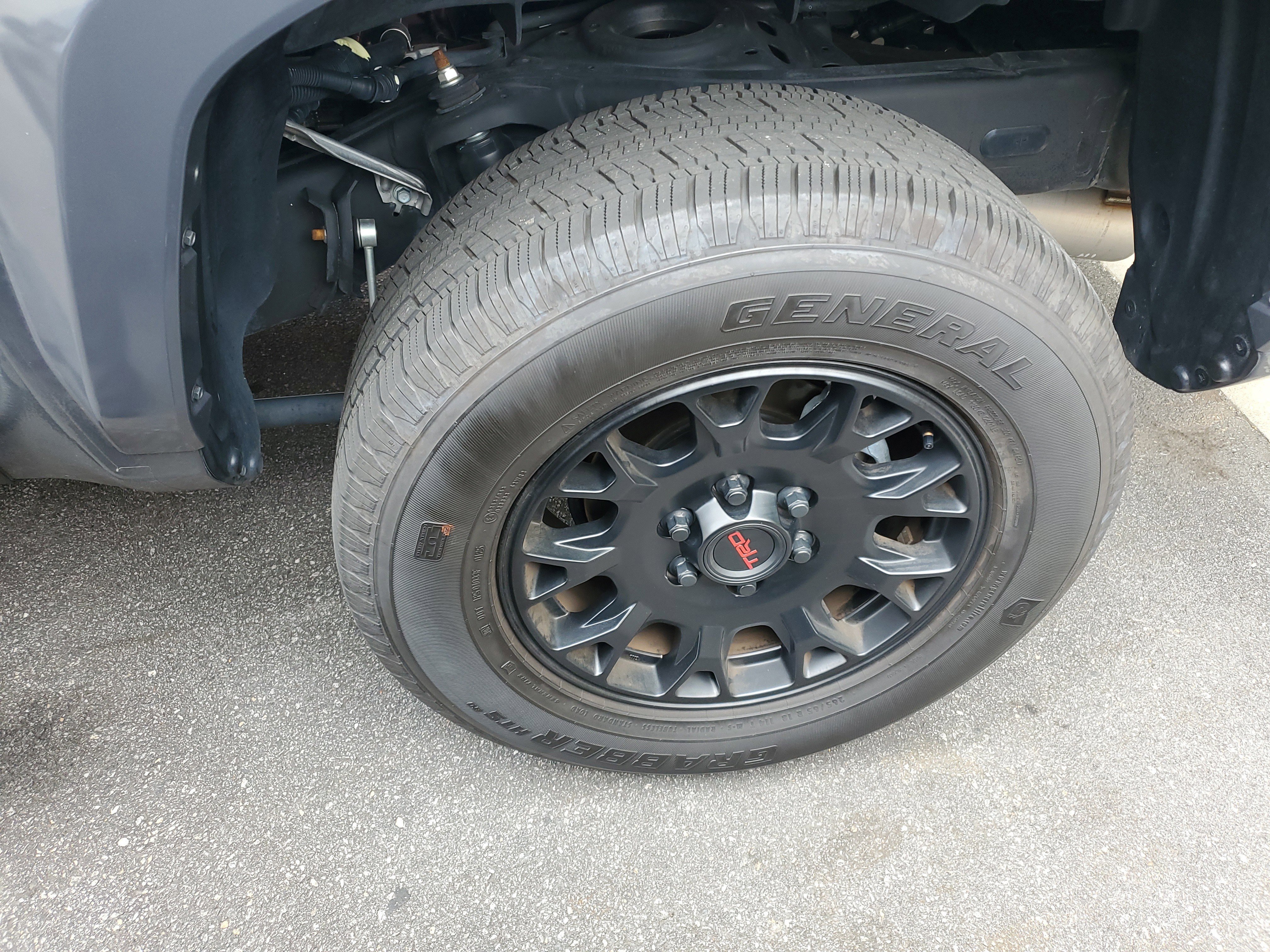 Certified 2025 Toyota Tacoma TRD Sport RWD image 8