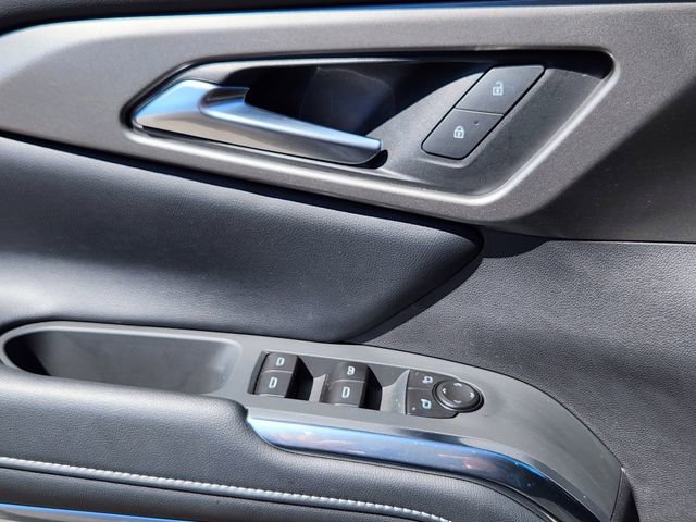 Used 2026 Chevrolet Traverse LT w/ Enhanced Driving Package image 11