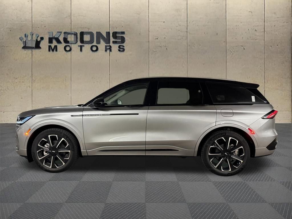 New 2026 Lincoln Nautilus Reserve image 2