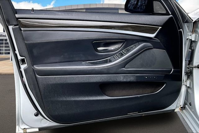 Used 2016 BMW 550i xDrive Sedan image 20