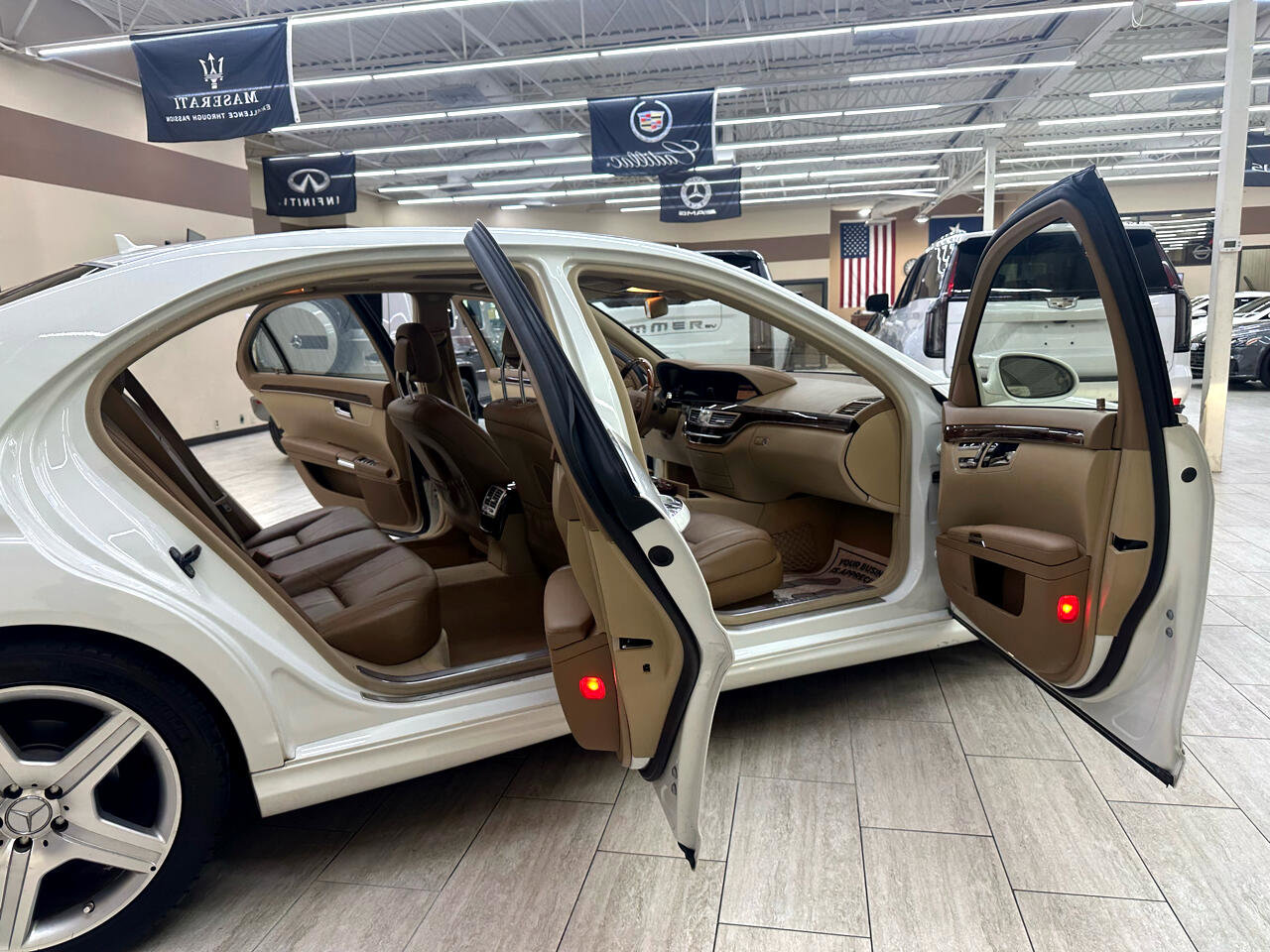 Used 2008 Mercedes-Benz S 550 w/ P3 Pkg image 10