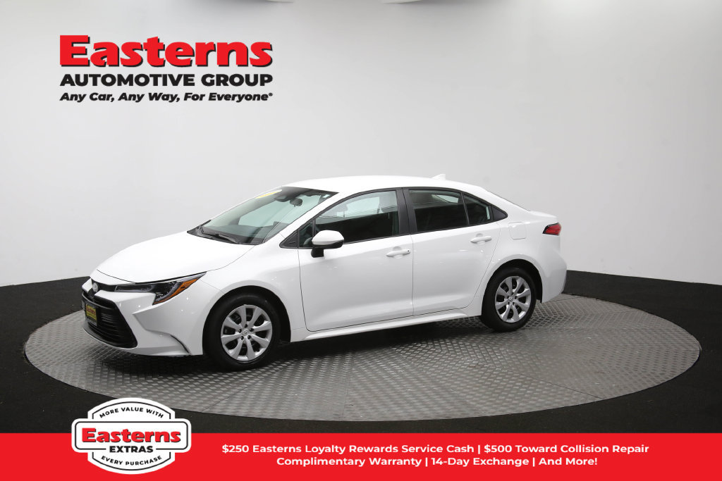 Used 2026 Toyota Corolla LE FWD image 57