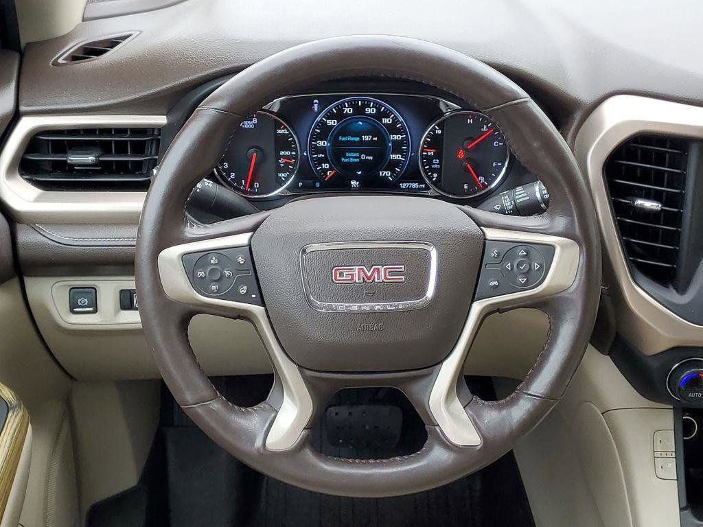 Used 2018 GMC Acadia Denali w/ Technology Package AWD/4WD image 32