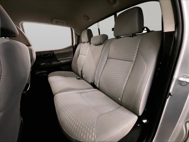 Used 2022 Toyota Tacoma SR AWD/4WD image 25