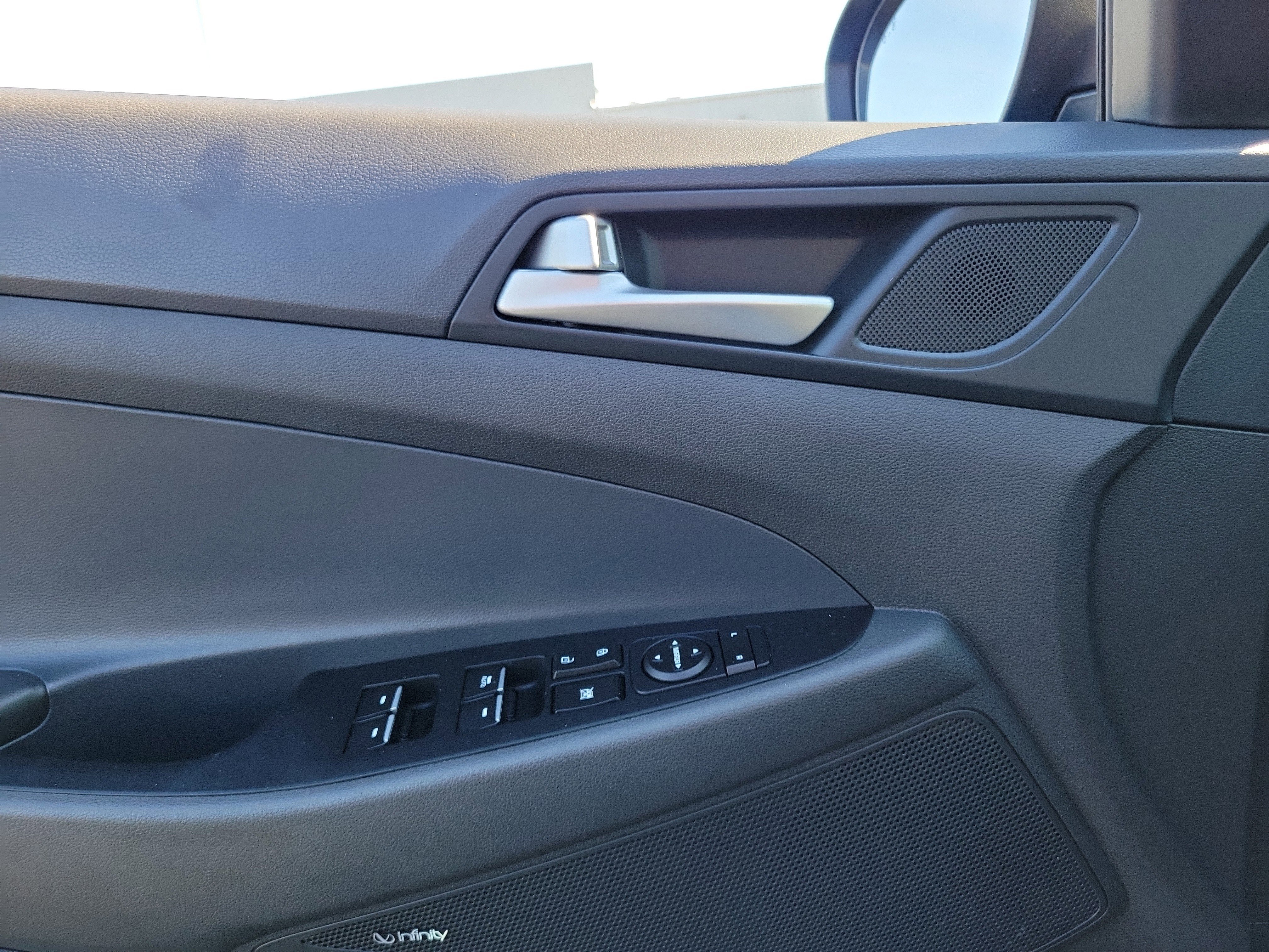 Used 2019 Hyundai Tucson Ultimate image 17