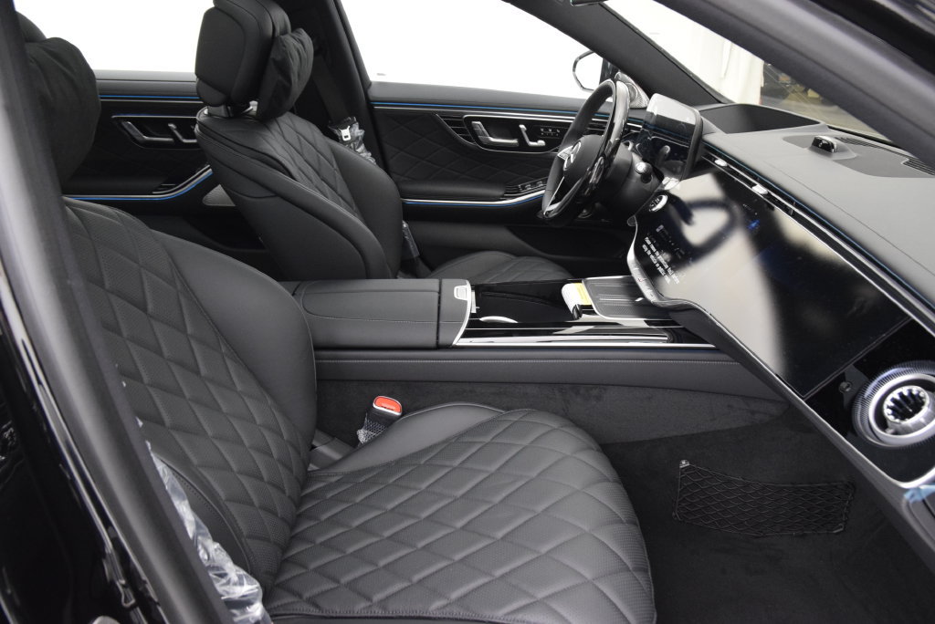 New 2027 Mercedes-Benz S 580 4MATIC Sedan image 16