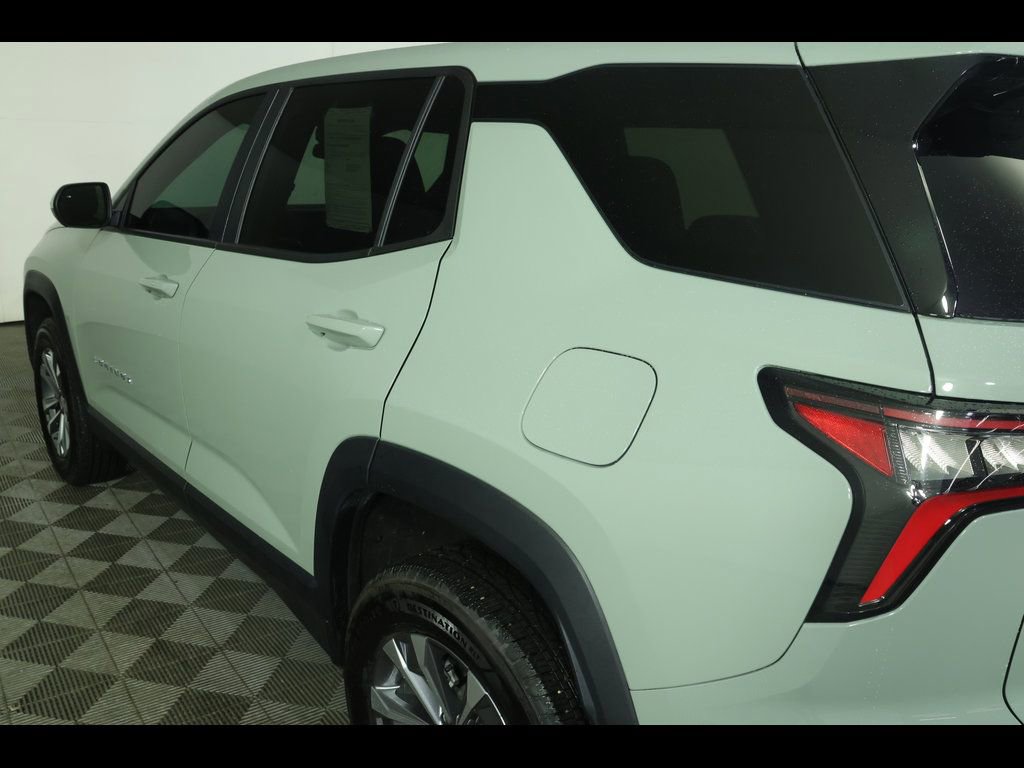 Used 2026 Chevrolet Equinox LT FWD image 18