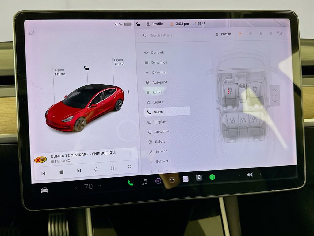 Used 2018 Tesla Model 3 Long Range image 33