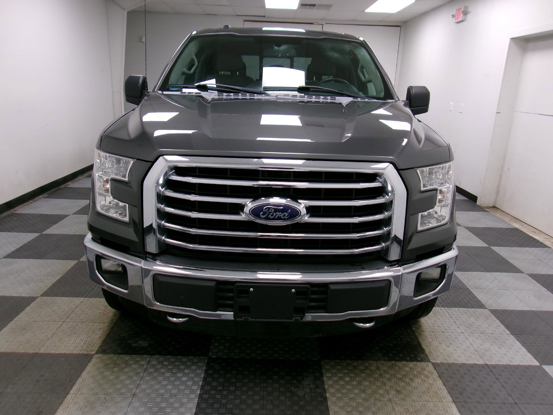Used 2015 Ford F150 XLT w/ Equipment Group 302A Luxury image 15