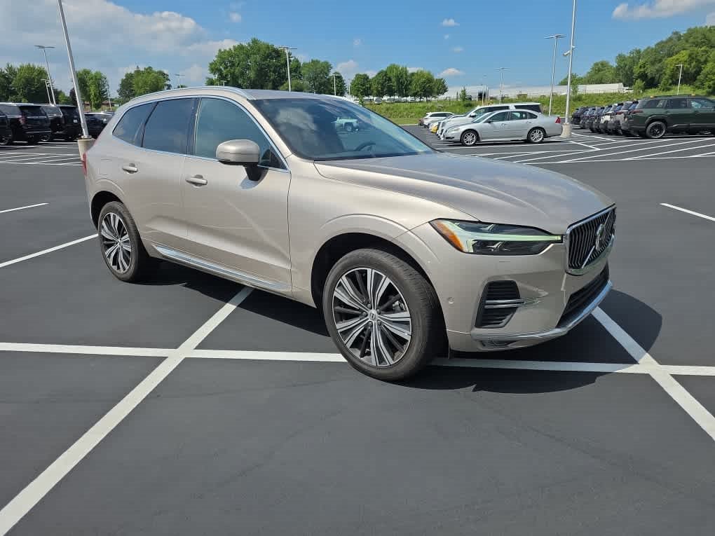 Used 2023 Volvo XC60 B5 Plus w/ Climate Package AWD/4WD video 2
