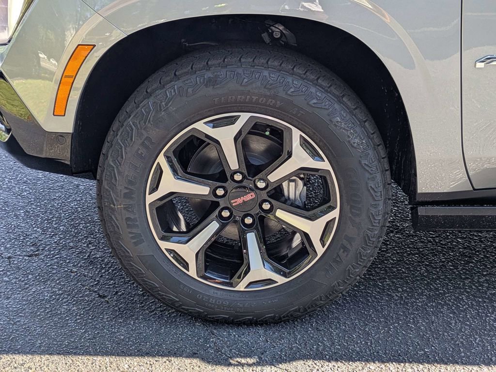 New 2026 GMC Yukon AT4 w/ AT4 Premium Plus Package AWD/4WD image 12
