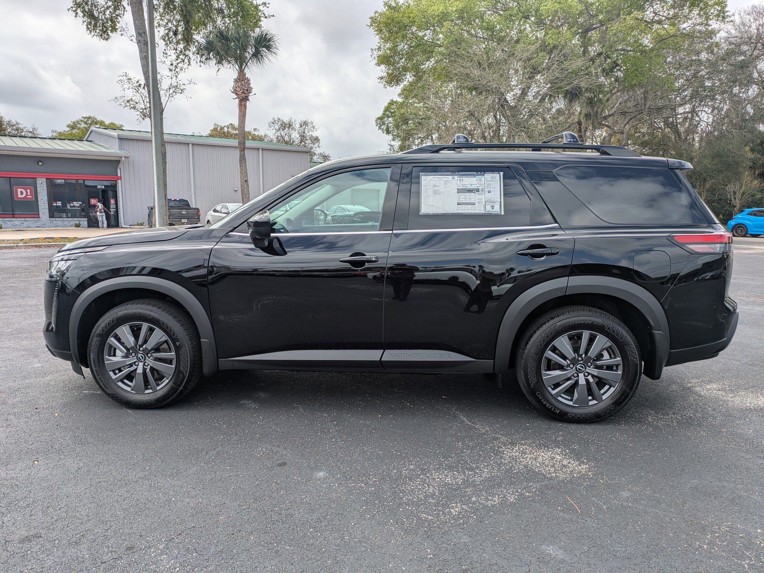 New 2026 Nissan Pathfinder SV FWD image 7