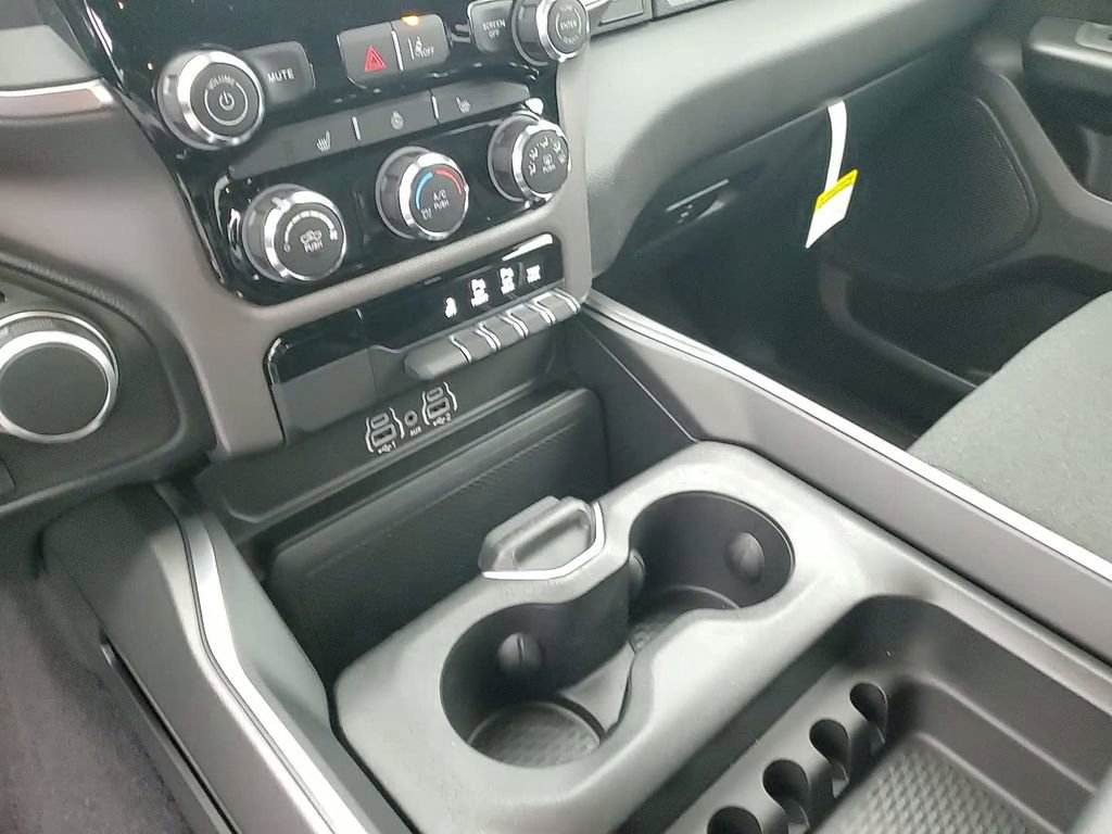 New 2026 RAM 1500 Big Horn w/ Night Edition image 18