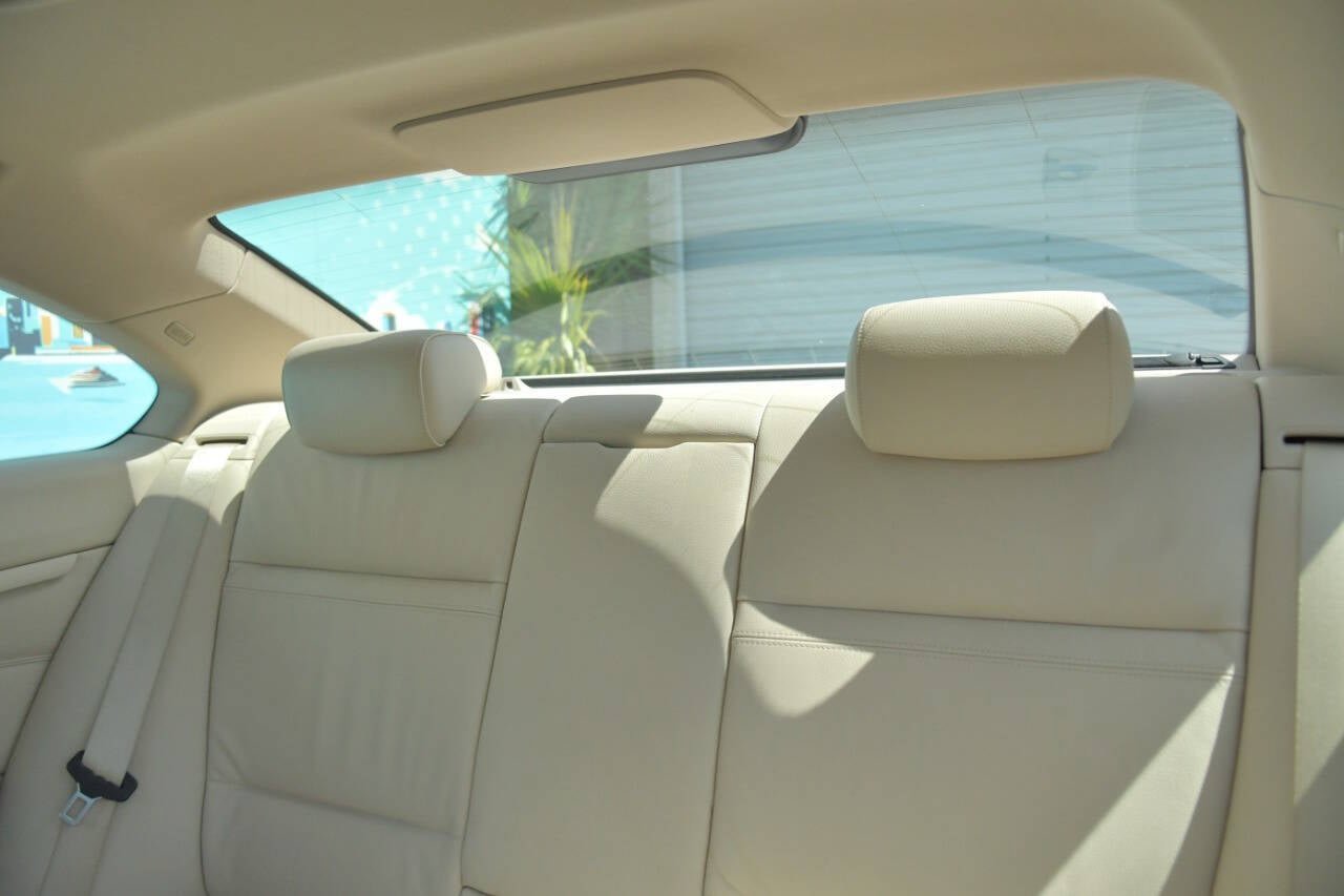 Used 2008 BMW 328xi Coupe image 15