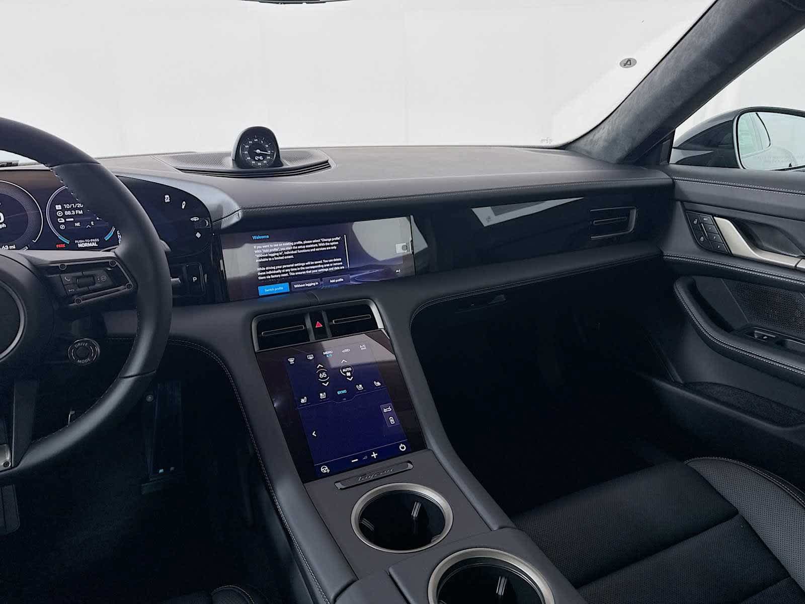 New 2026 Porsche Taycan Turbo AWD/4WD image 19