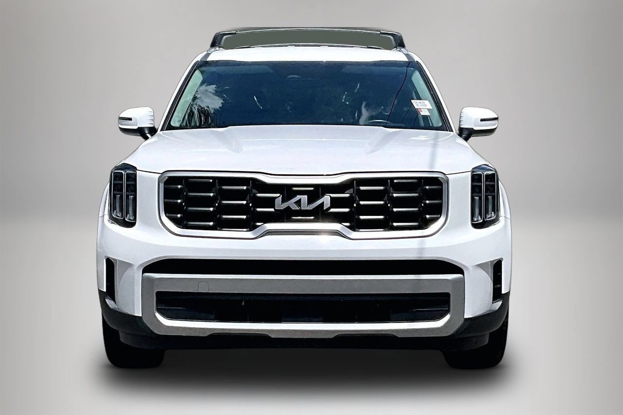 Used 2024 Kia Telluride S AWD/4WD image 3
