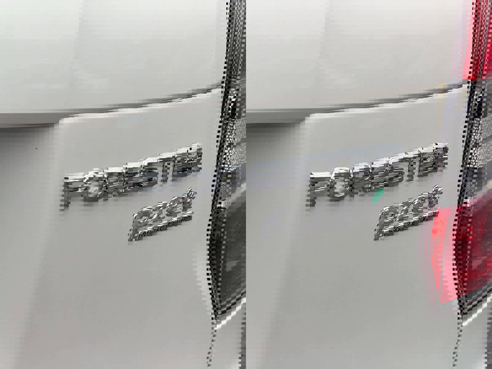 Used 2015 Subaru Forester 2.5i Premium w/ All-Weather Package image 13