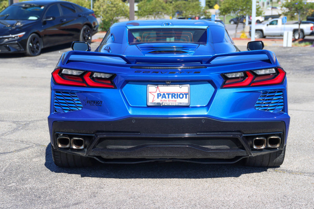 Used 2022 Chevrolet Corvette Stingray Premium Conv w/ Z51 Performance Package RWD image 6