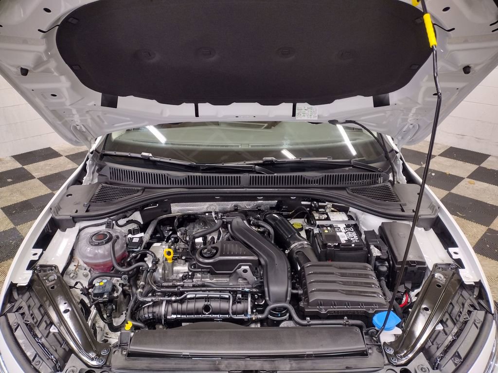 Used 2025 Volkswagen Jetta S image 9