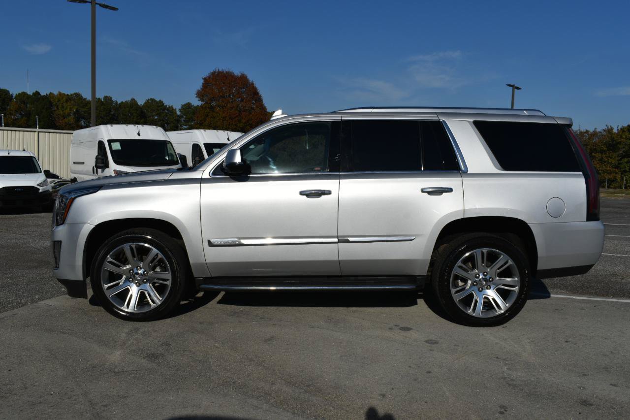 Used 2016 Cadillac Escalade Luxury AWD/4WD image 9