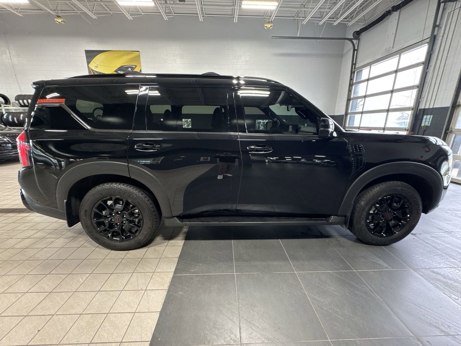 Certified 2025 Nissan Armada PRO-4X w/ Pro-4X Premium Package image 45