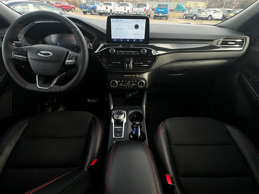 Used 2023 Ford Escape ST-Line image 18