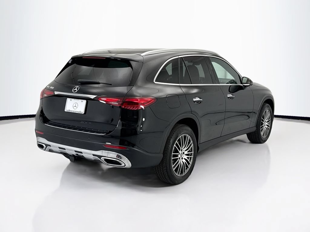 Used 2026 Mercedes-Benz GLC 300 image 5