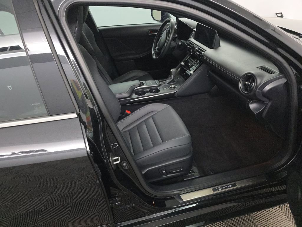Used 2023 Lexus IS 350 F Sport image 5