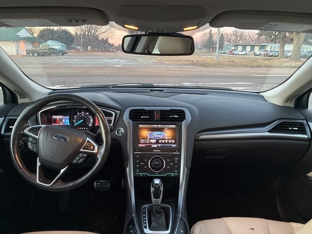 Used 2015 Ford Fusion Titanium FWD image 28