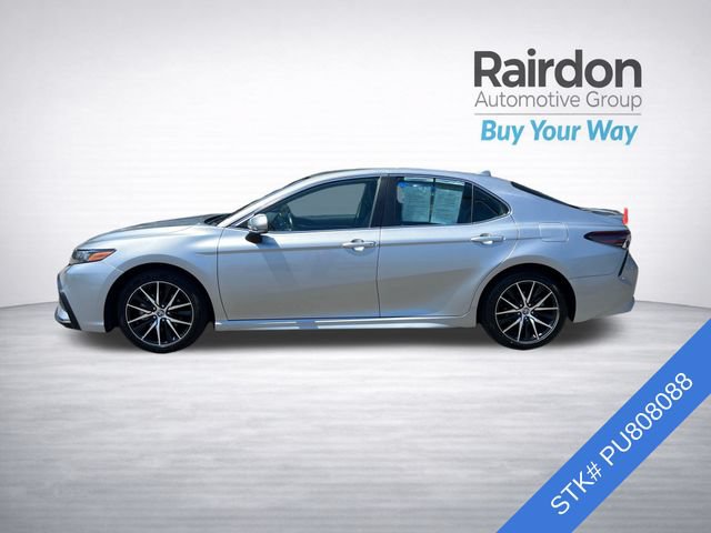 Used 2023 Toyota Camry SE FWD image 4