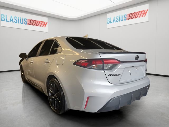 Used 2024 Toyota Corolla XSE FWD image 5