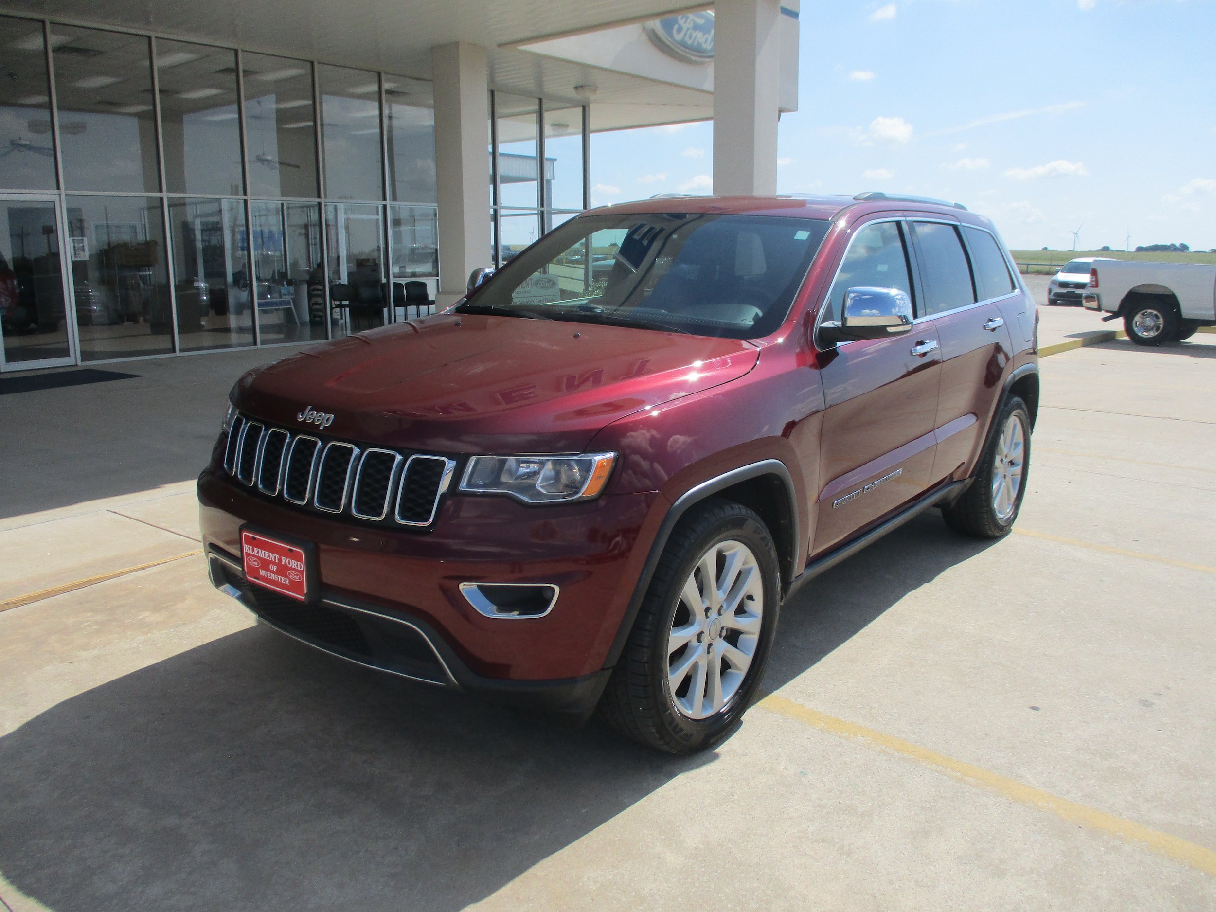 Used 2017 Jeep Grand Cherokee Limited RWD image 2