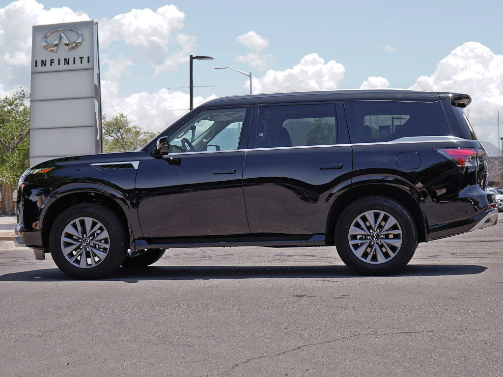 Certified 2026 INFINITI QX80 Pure w/ Cargo Package AWD/4WD image 2