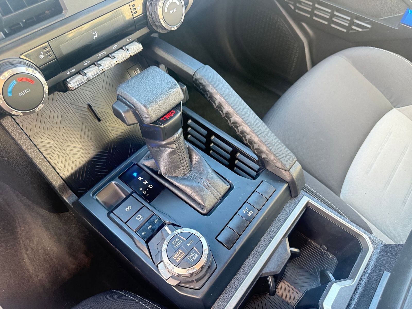 Used 2025 Toyota Tacoma TRD Off-Road image 41