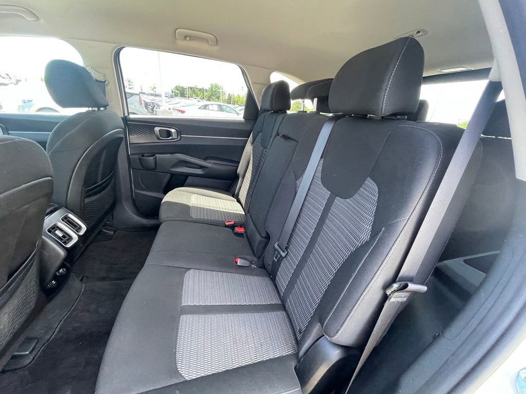 Used 2021 Kia Sorento LX FWD image 26