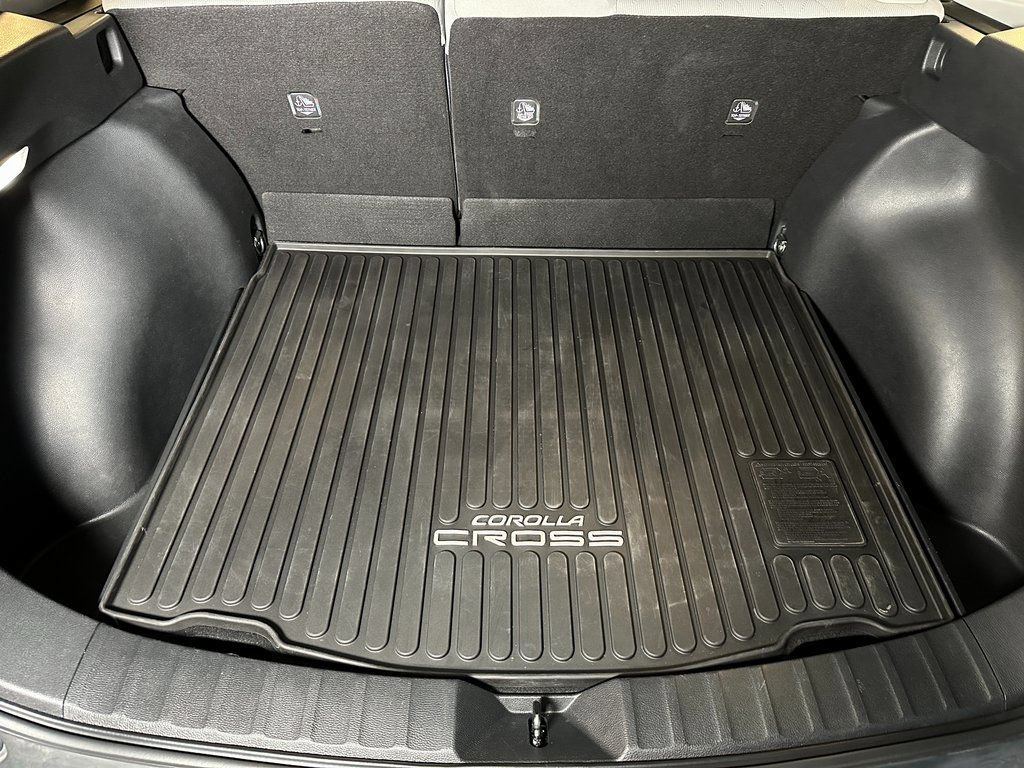 Used 2023 Toyota Corolla Cross L AWD/4WD image 20