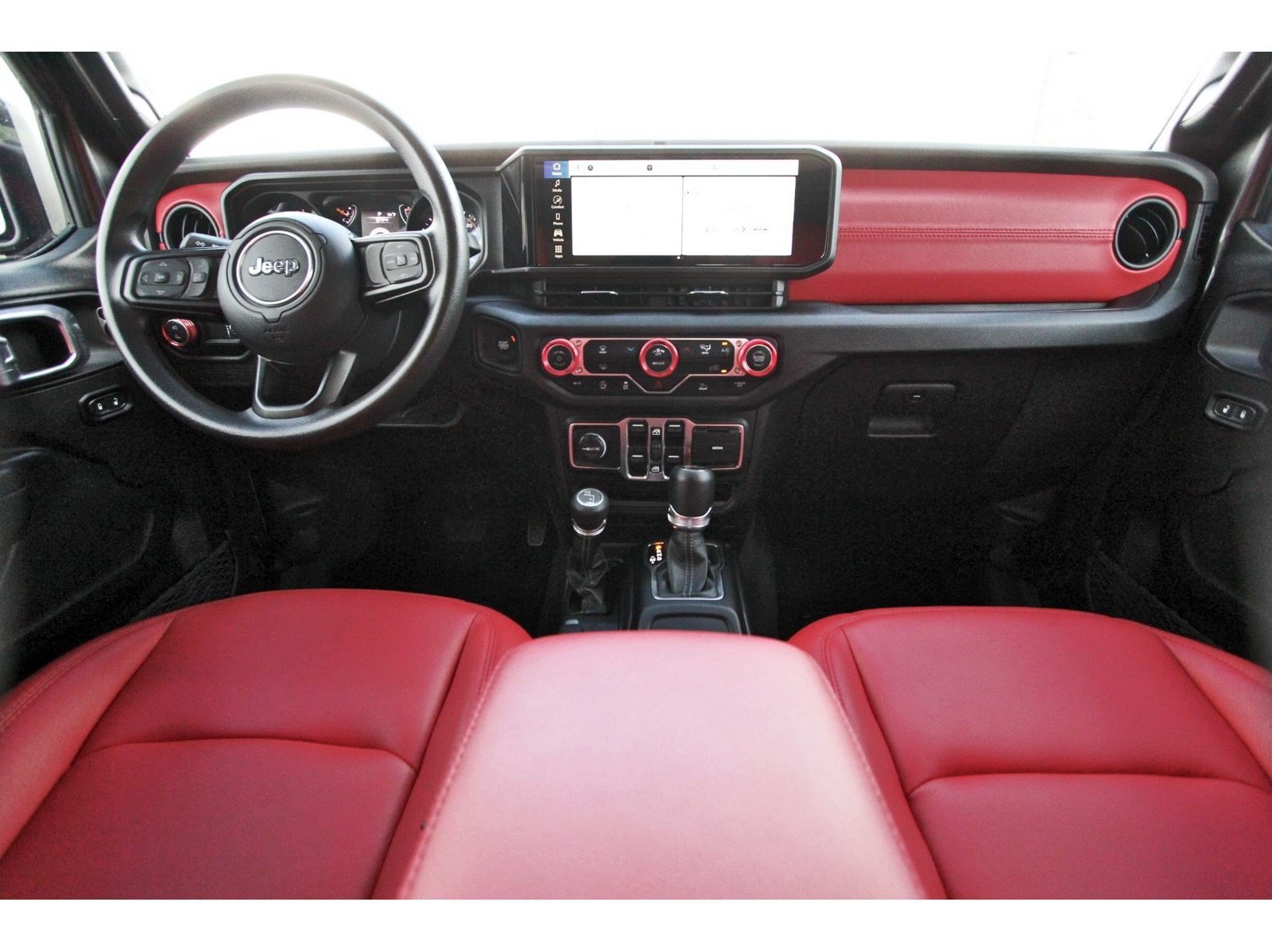 Used 2025 Jeep Gladiator Sport AWD/4WD image 10
