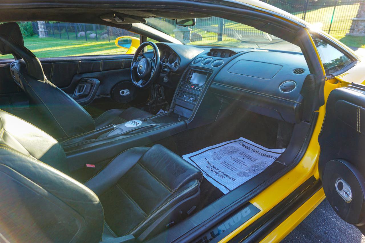 Used 2005 Lamborghini Gallardo image 32