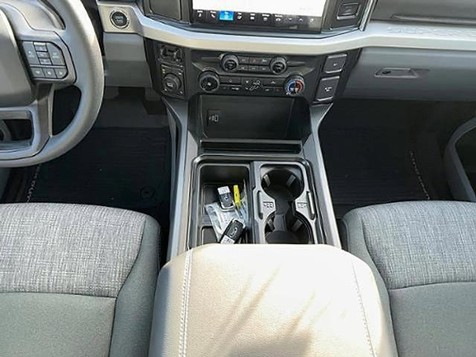 New 2026 Ford F250 XLT w/ XLT Premium Package AWD/4WD image 19