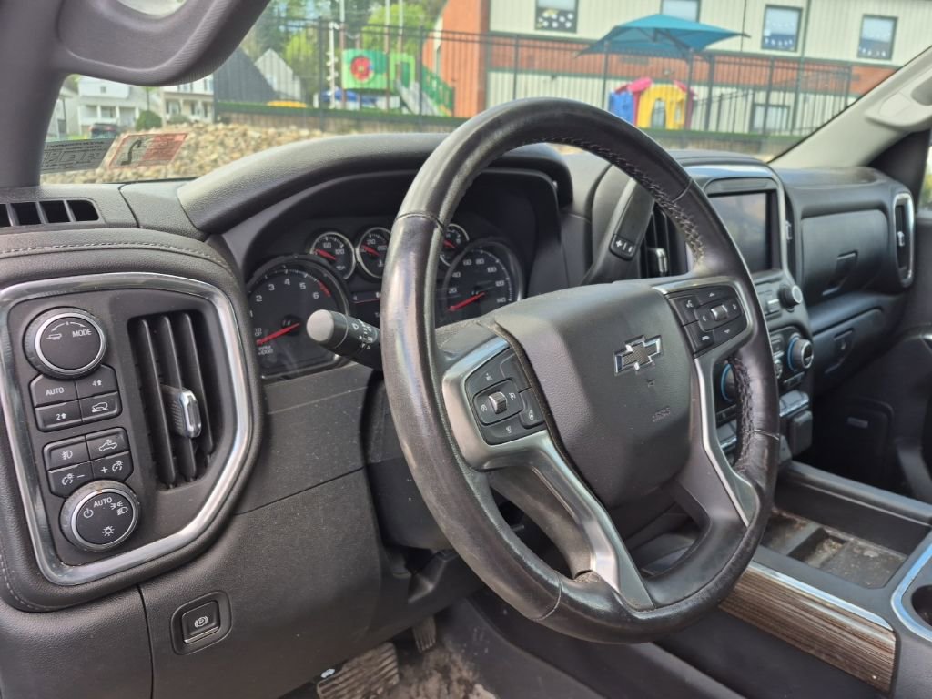 Used 2021 Chevrolet Silverado 1500 RST w/ Redline Edition image 10