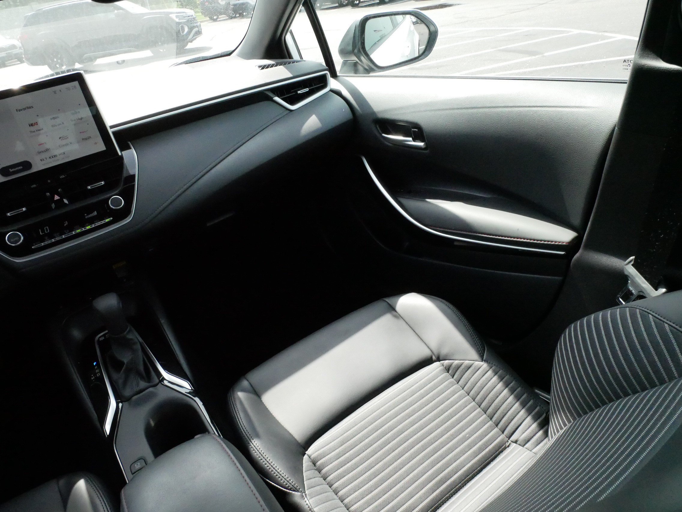 Used 2026 Toyota Corolla XSE FWD image 11