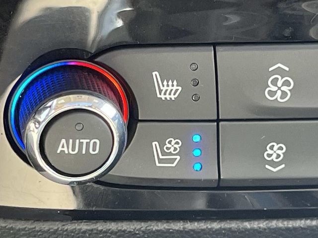Used 2018 Buick Enclave Premium w/ Experience Buick Package FWD image 41