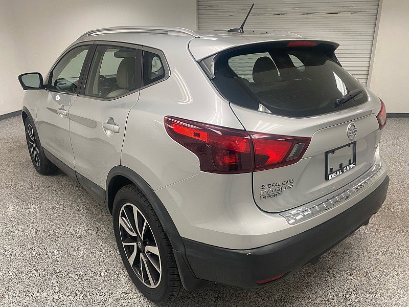 Used 2018 Nissan Rogue Sport SL w/ SL Premium Package image 7