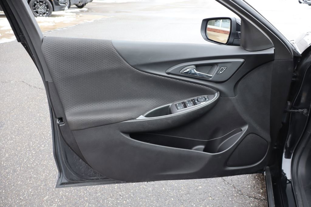 Used 2024 Chevrolet Malibu RS image 8